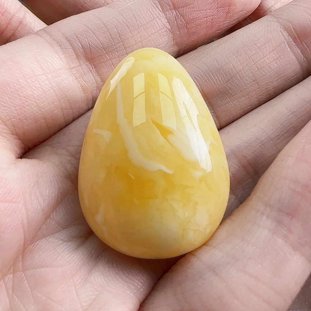 未镶嵌琥珀珠宝奇石