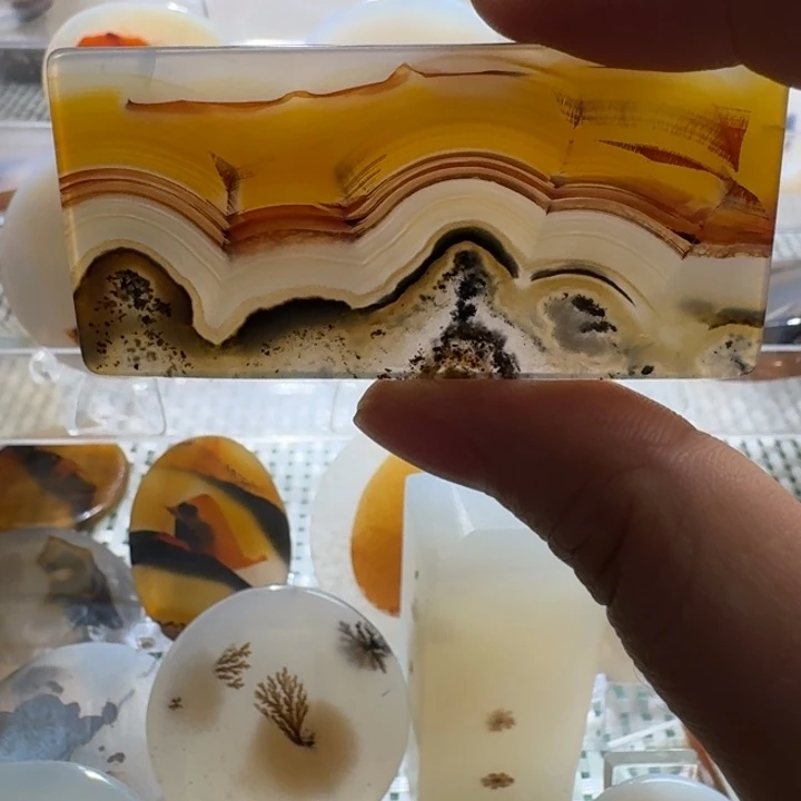 玛瑙/玉髓未镶嵌颈饰