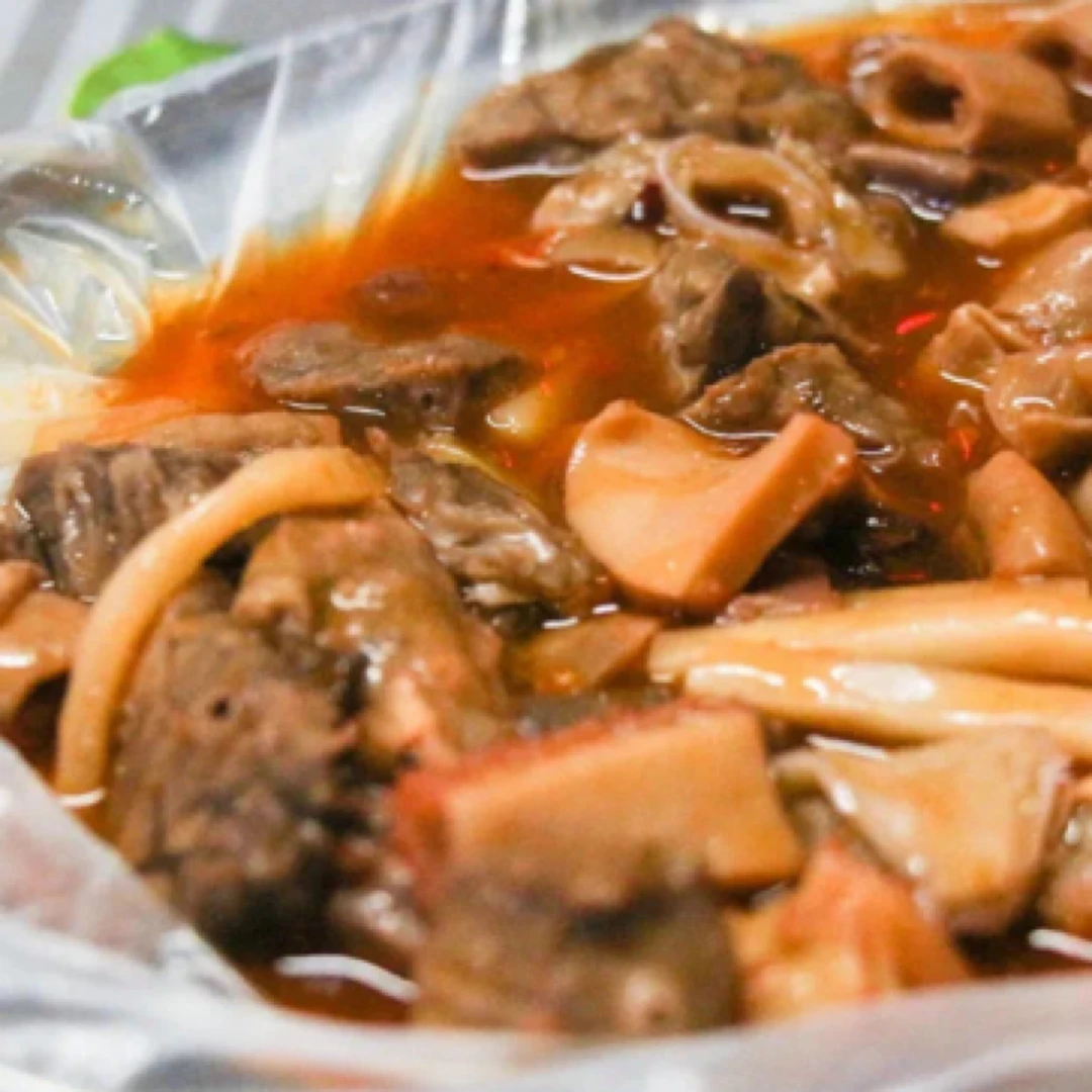 广西特色富川佳佳美食牛肠酸1斤约50串下单送半斤辣椒顺丰包邮