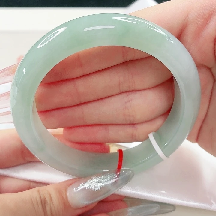 翡翠未镶嵌手镯正圈60x504