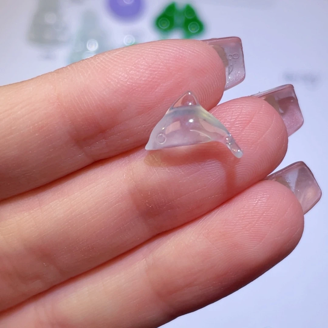 翡翠未镶嵌颈饰裸石