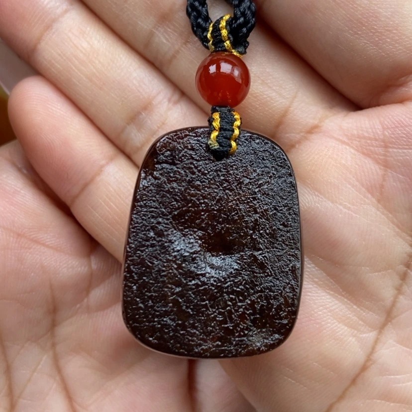 【闪购商品】琥珀颈饰未镶嵌