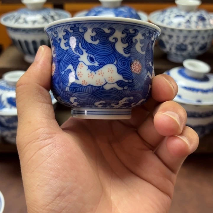 在***~景德镇纯手工手绘海水鹿杯
