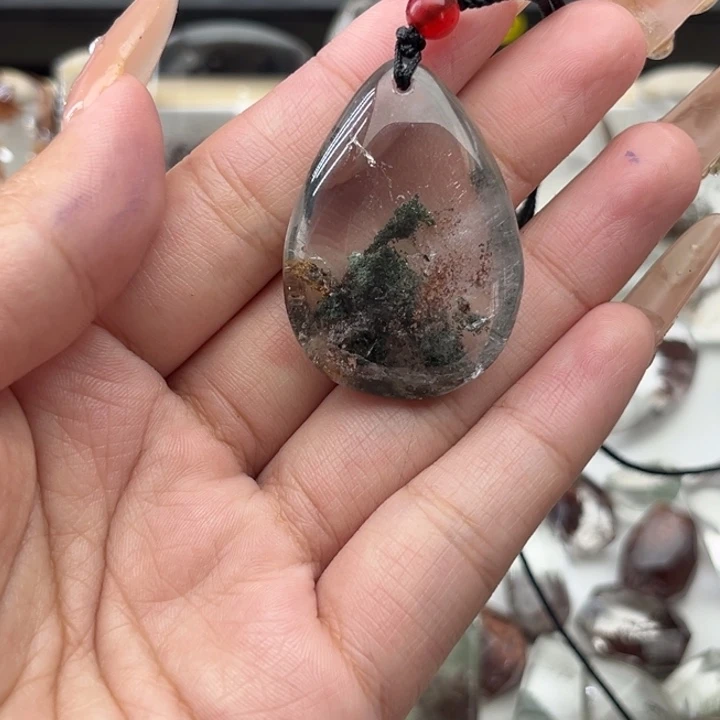 未镶嵌吊坠(赠链)水晶