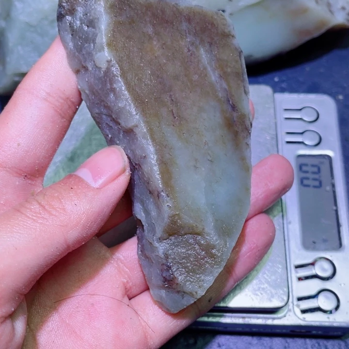 和田玉（糖玉）未镶嵌珠宝半成品