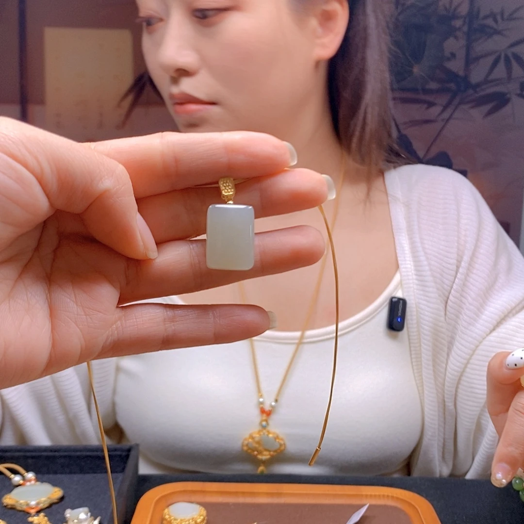 和田玉银S925镶嵌颈饰