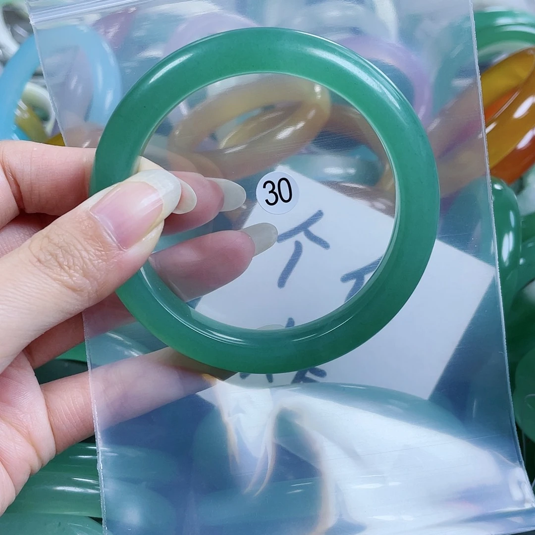 【闪购商品】石英质玉颈饰未镶嵌60