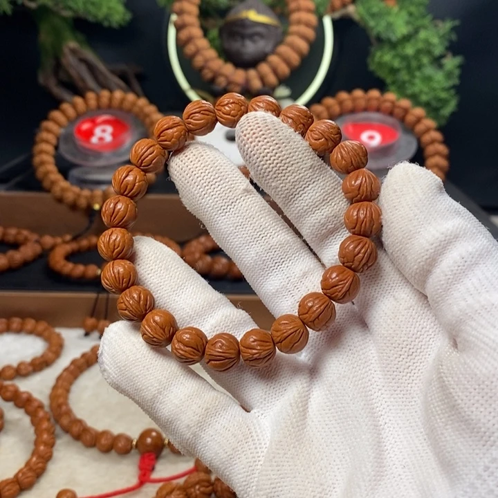 桃核吊坠?****?秦岭龙纹