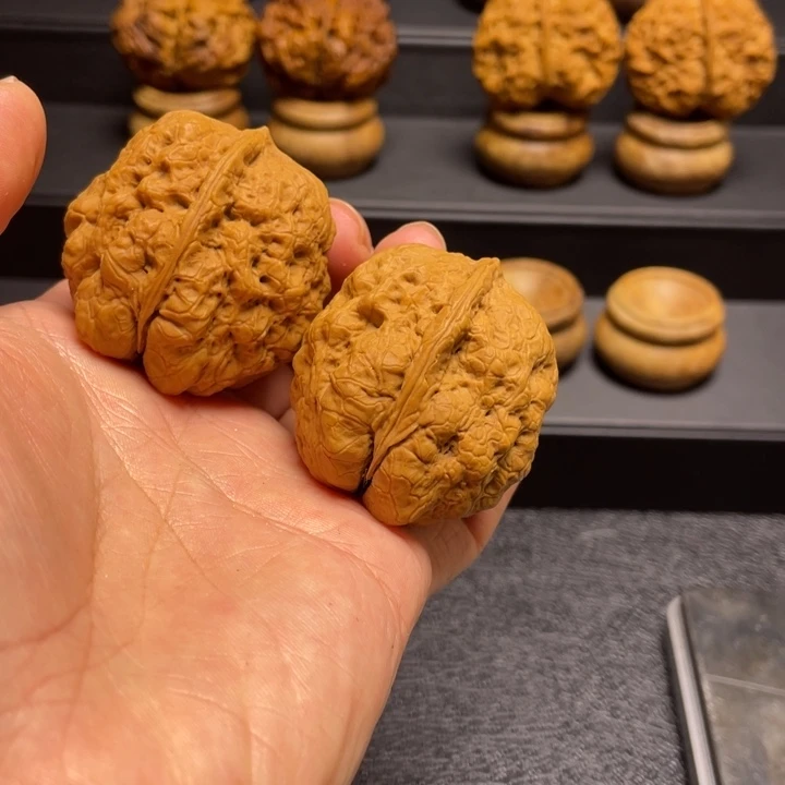 文玩核桃吊坠F老佛手41