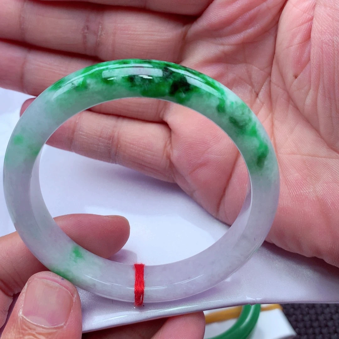 翡翠未镶嵌手镯翡翠