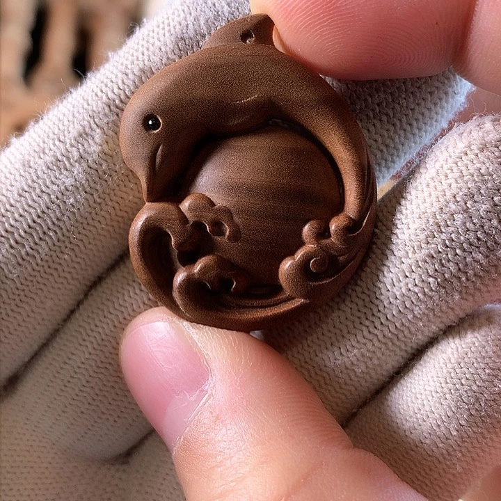 檀香木吊坠自由与爱海豚镶金吊坠（宠粉款）