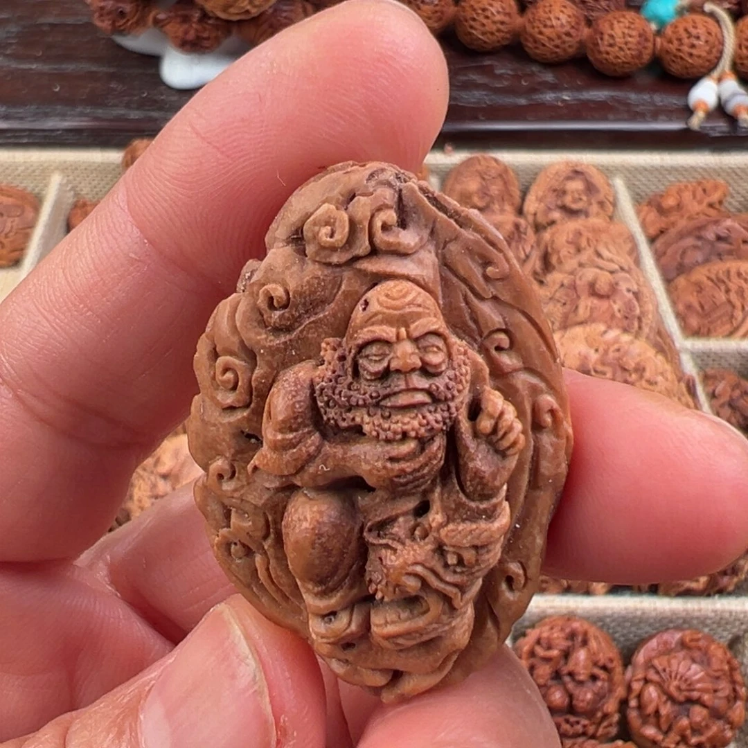 桃核吊坠桃核雕刻