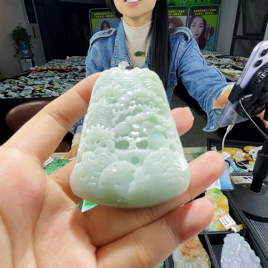 颈饰未镶嵌翡翠一