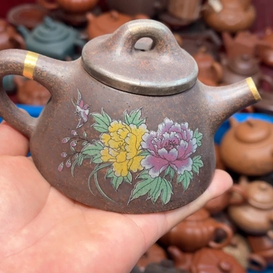 紫砂茶壶瑕疵………………