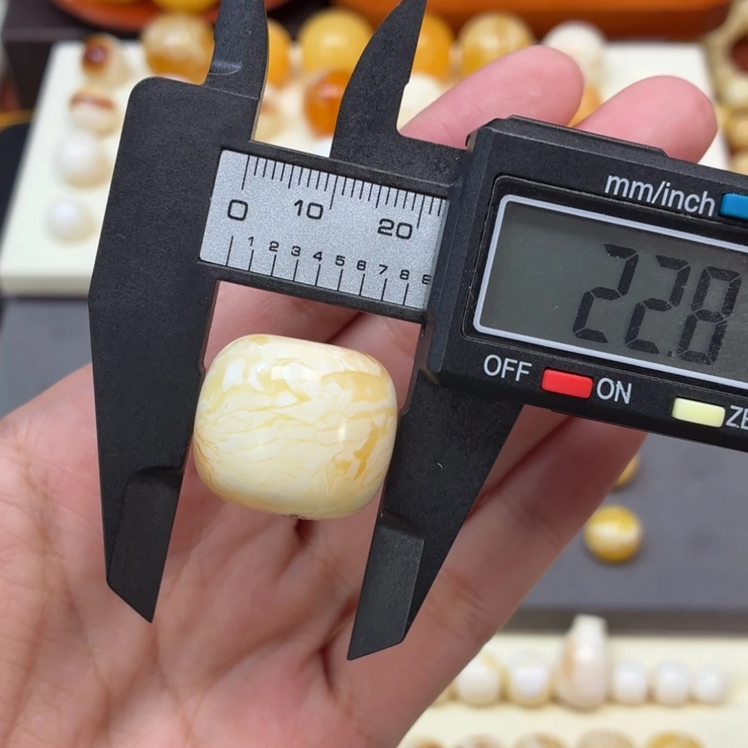 琥珀未镶嵌珠宝奇石焦皮虎皮纹墩子22.8mm
