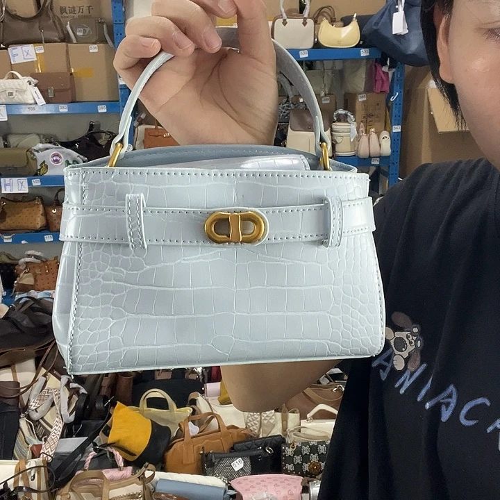 猪剖层皮革58健健康康平平安安