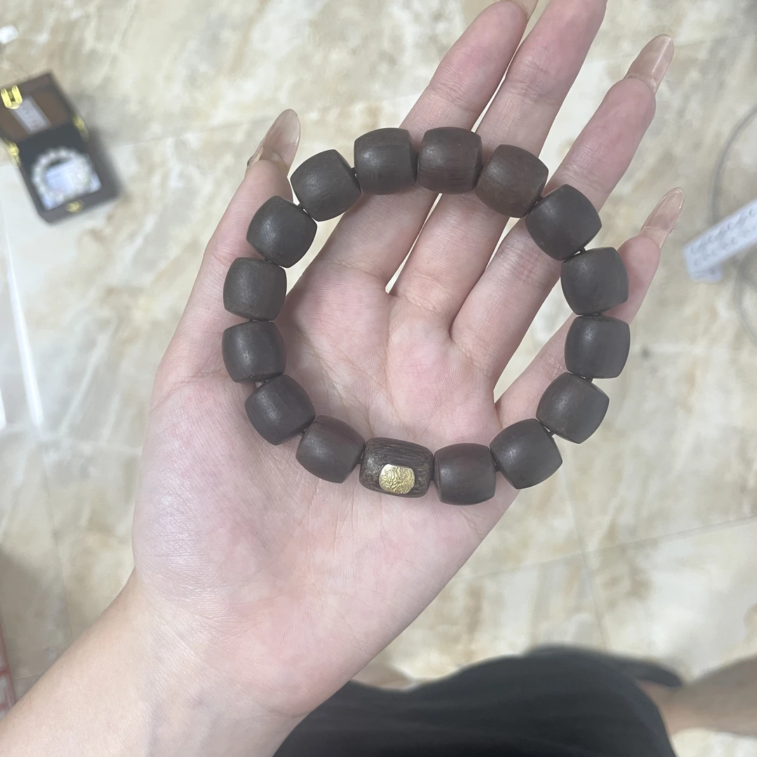 文莱--------------------木手串 gz