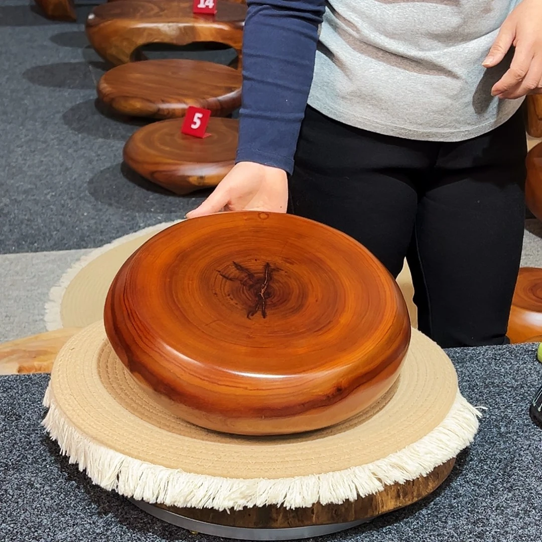 16 号香樟木尺寸：32-32-10cm