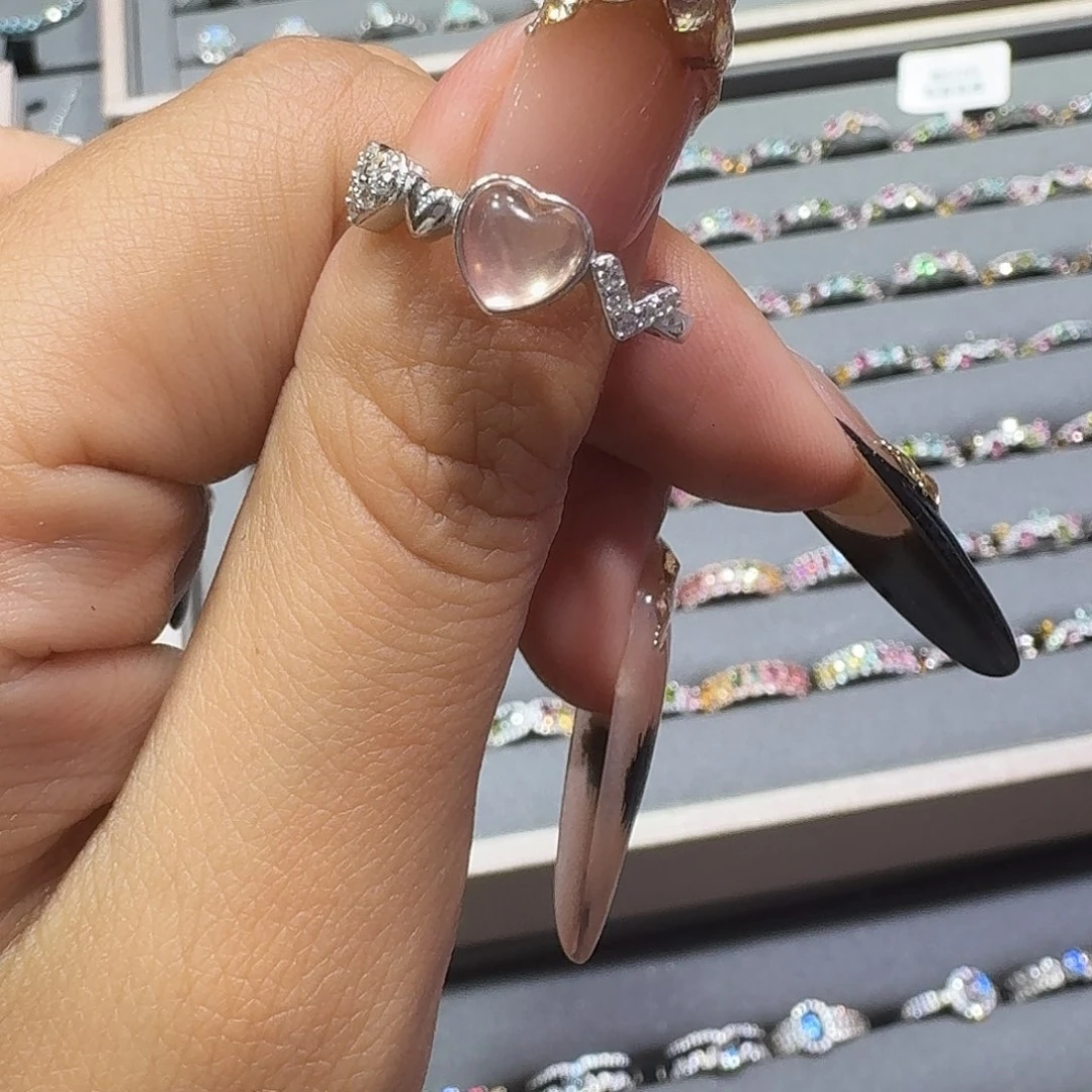 吱***勾水晶手链未镶嵌戒指