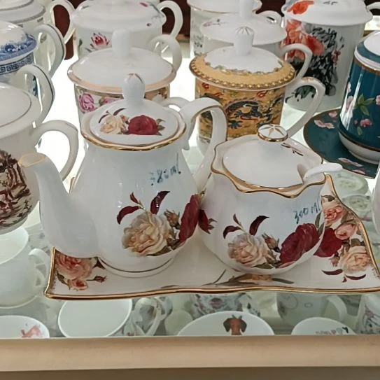 新疆西藏包邮骨质瓷金秋玫瑰手工拍金刮金醋壶辣子罐底盘