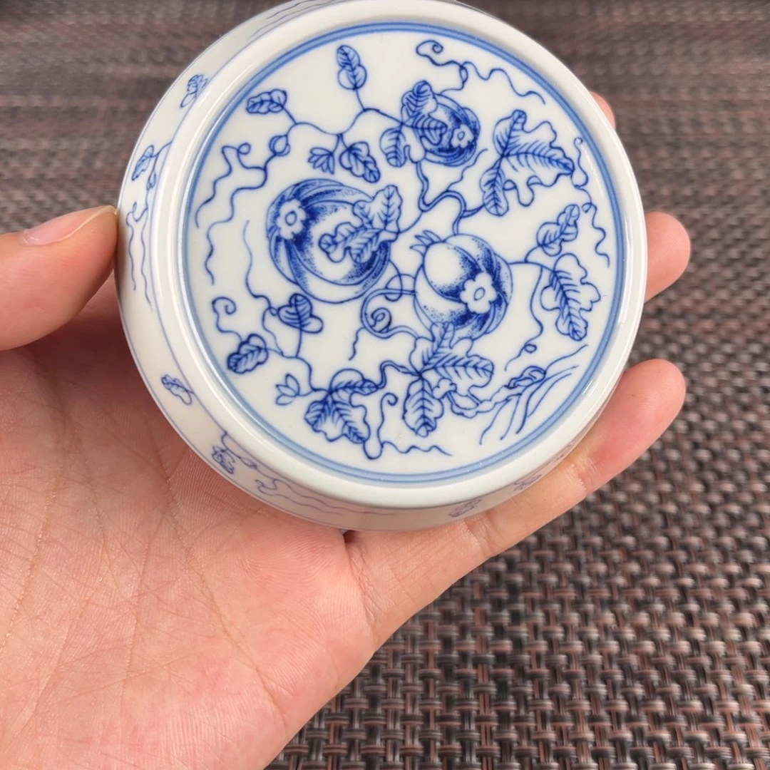 瓷片景德镇陶瓷杯子里