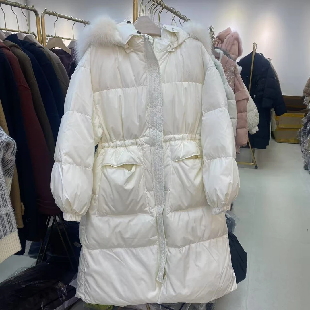 Y10 白色大毛气质款时尚收腰羽绒服