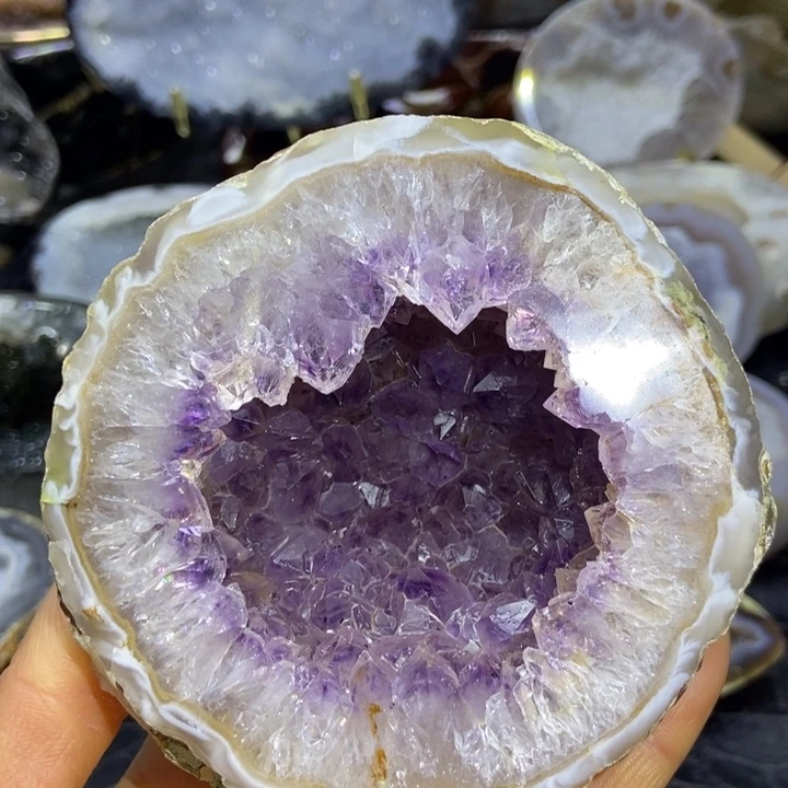 水晶未镶嵌珠宝半成品紫晶洞