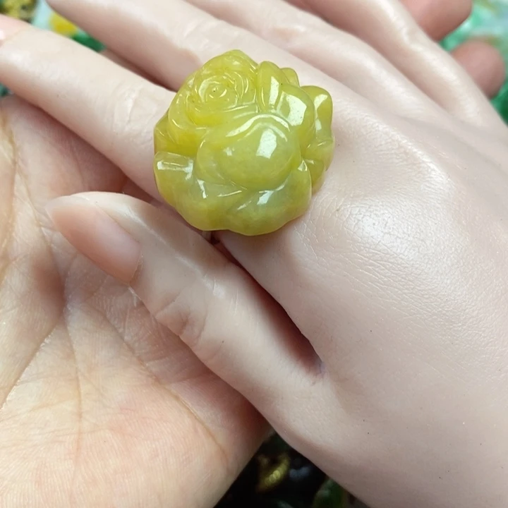 吊坠(赠链)未镶嵌翡翠