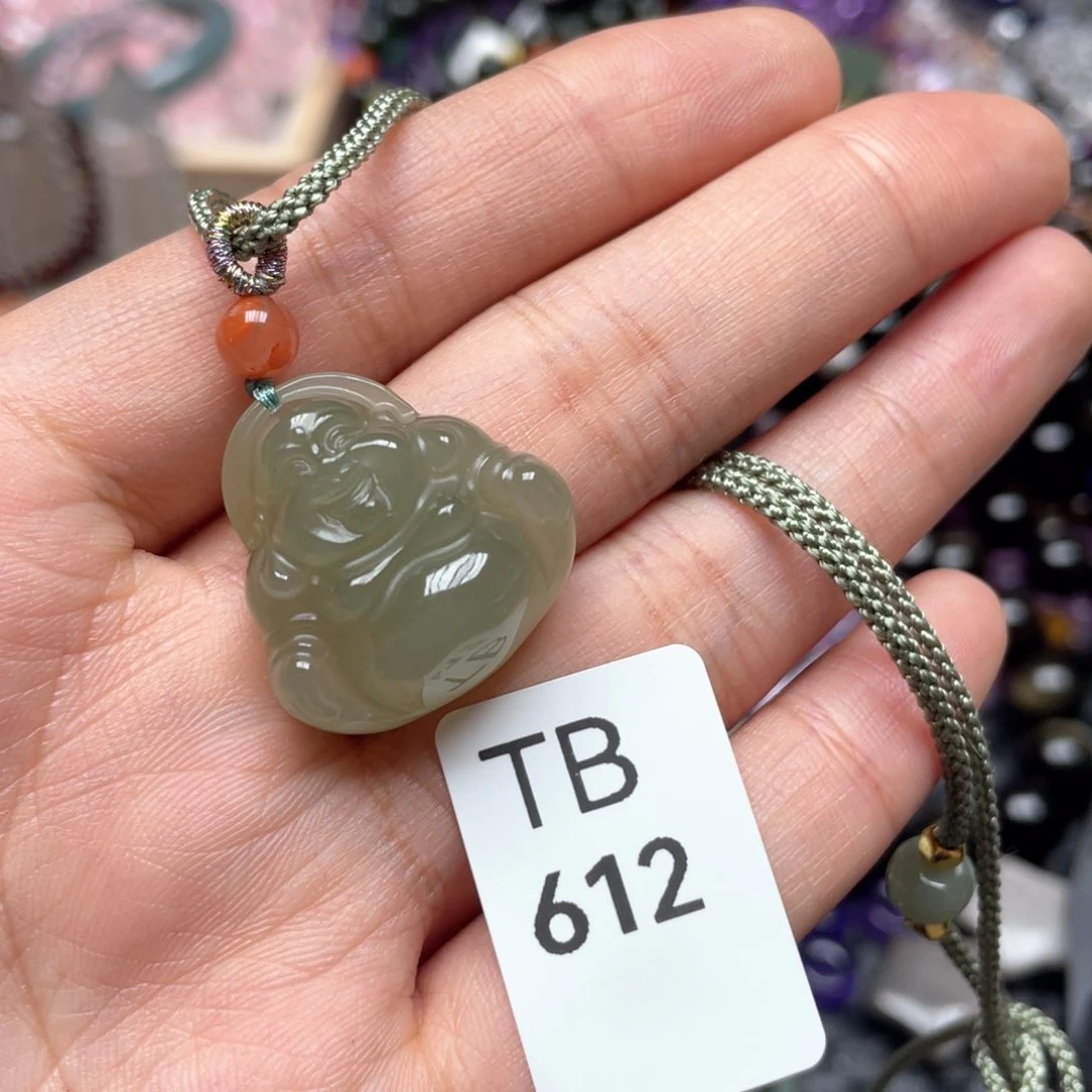 和田玉吊坠未镶嵌