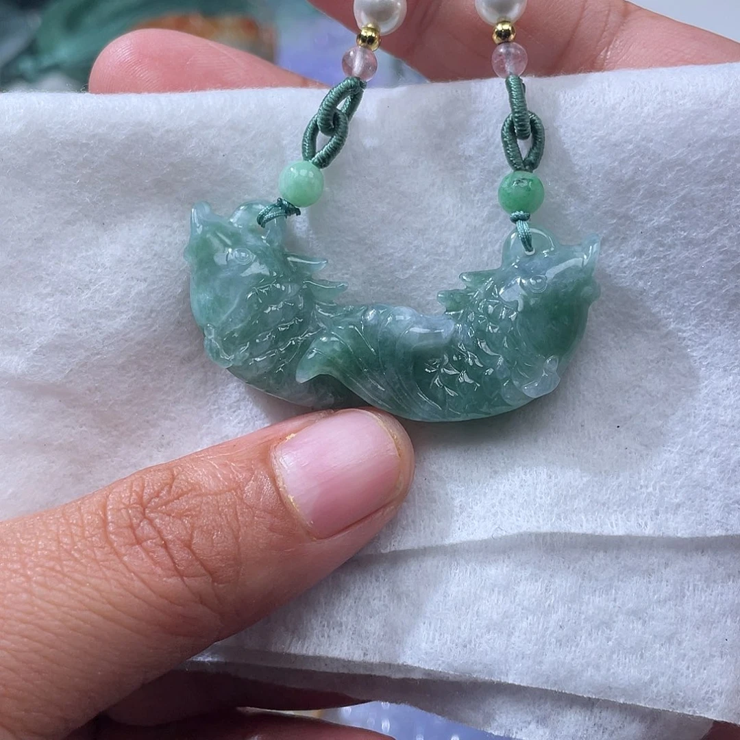 颈饰未镶嵌翡翠z****包