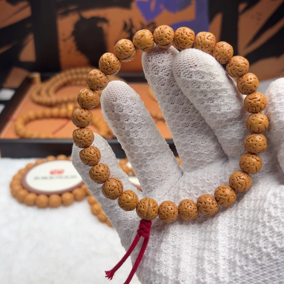 七***云手串桃核1.1「金蝉子」野生桃核手持