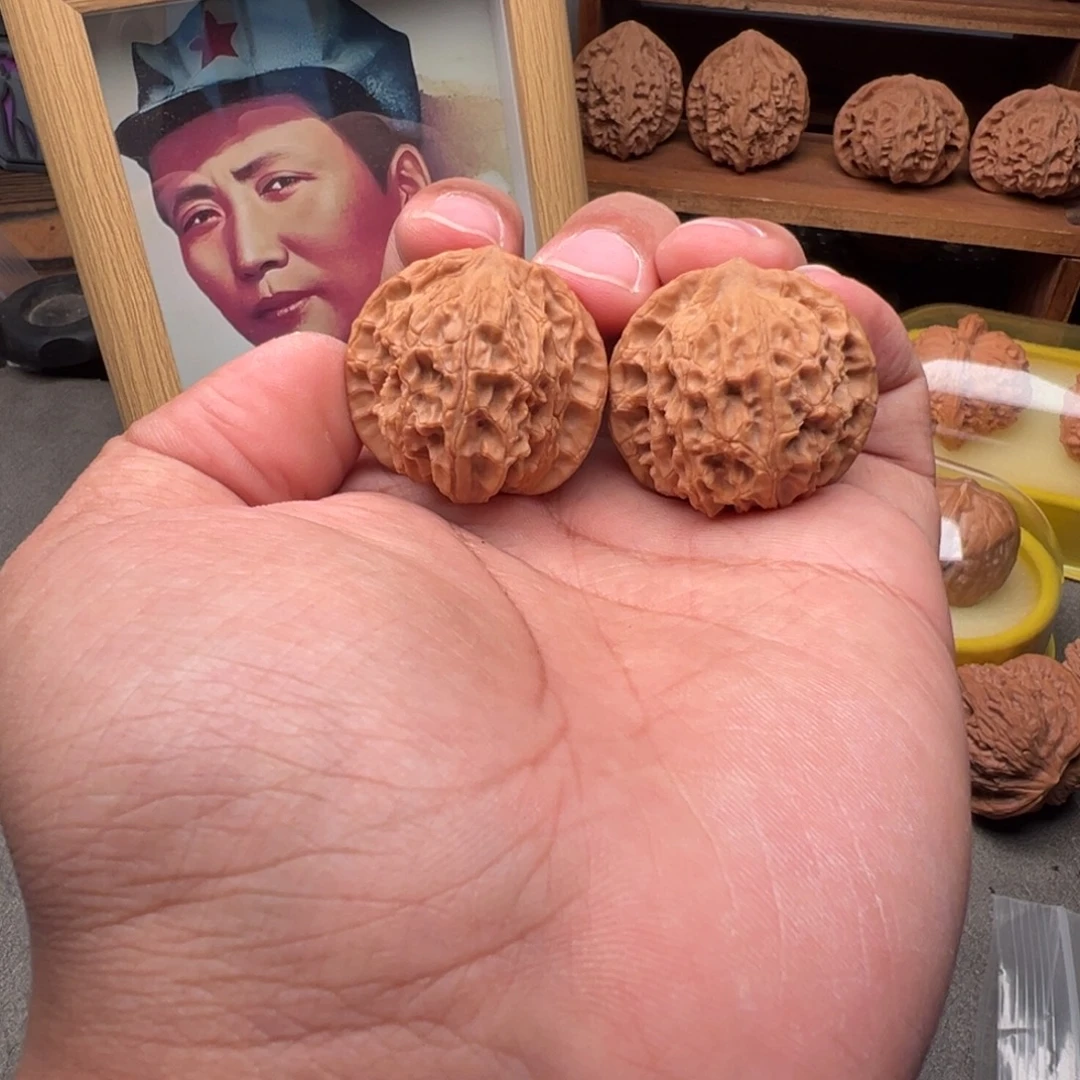 文玩核桃吊坠野麻狮子头36