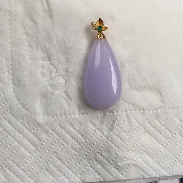 翡翠颈饰18K金镶嵌水滴