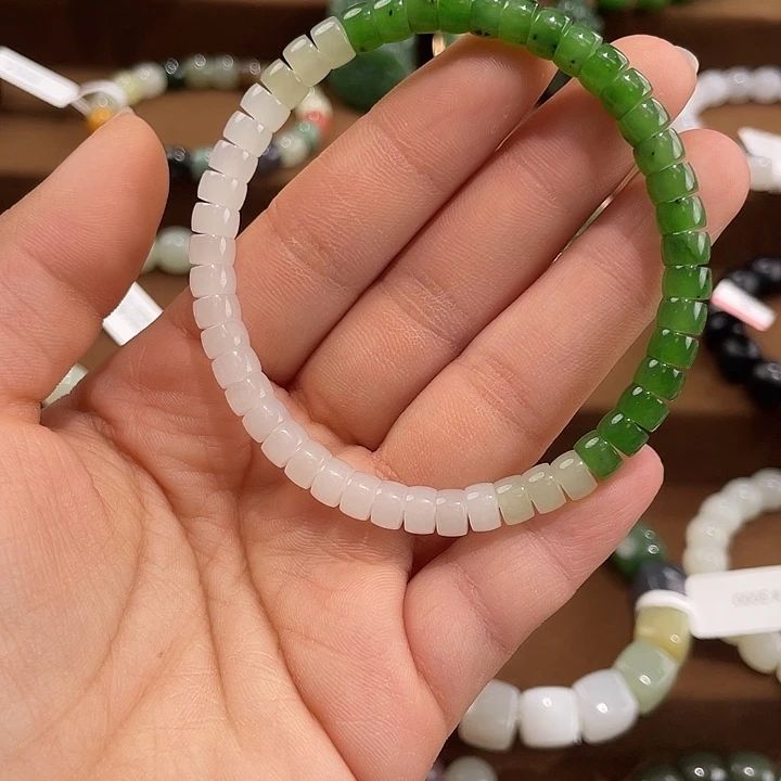 和田玉未镶嵌手串