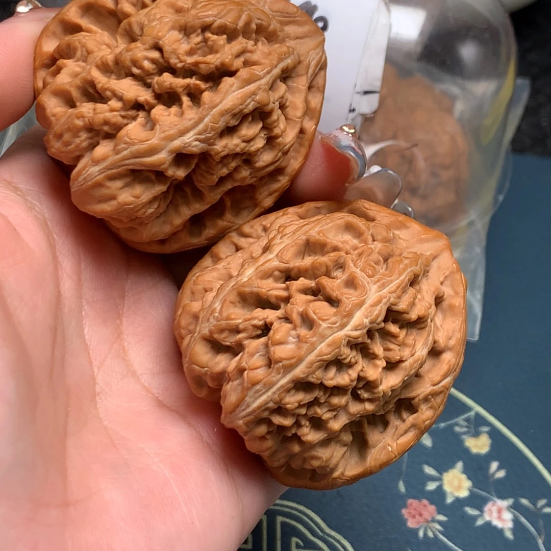 崖***柏文玩核桃把件46-9879-8