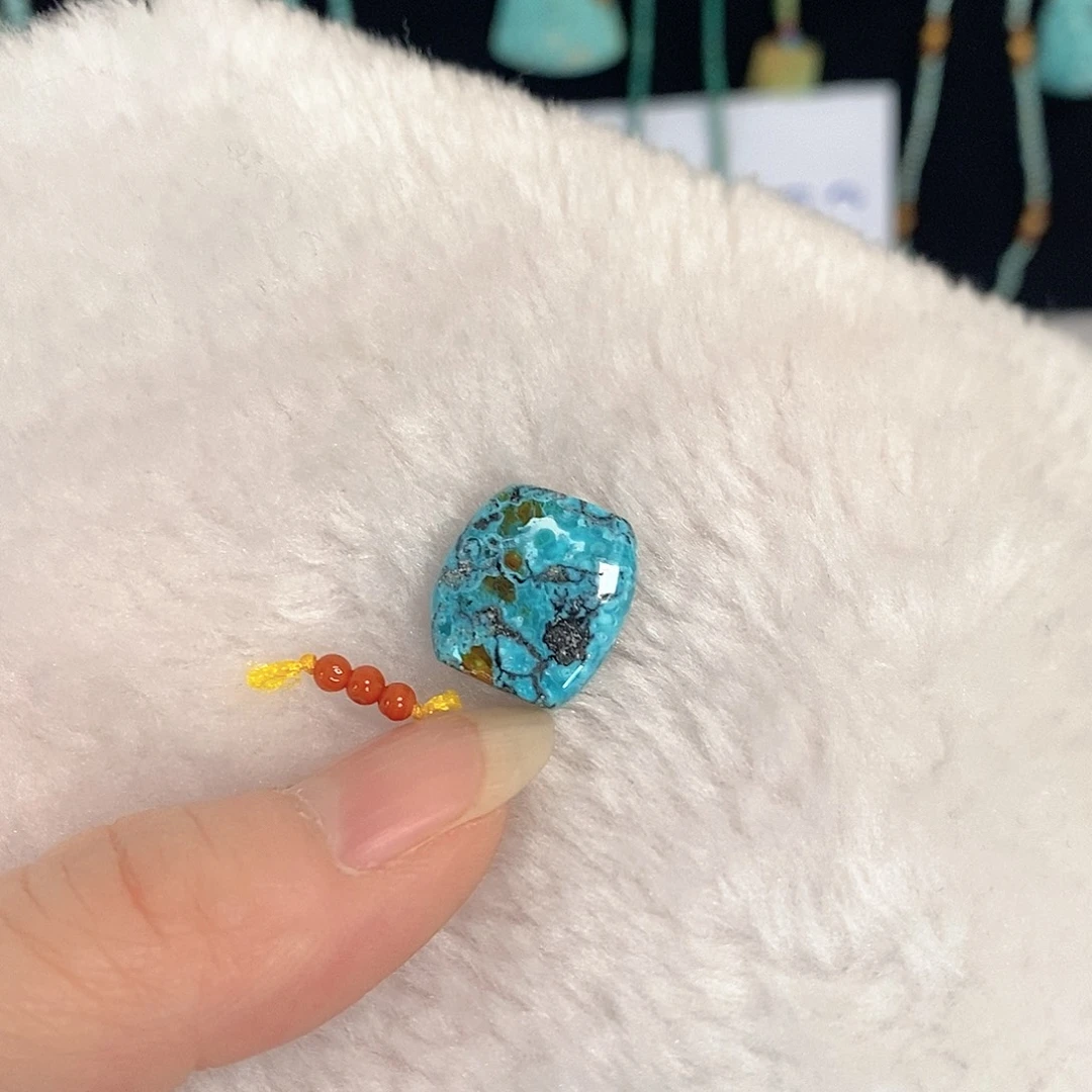 南红玛瑙未镶嵌珠宝奇石