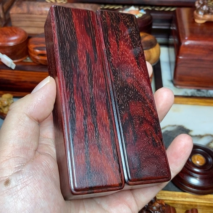 檀香紫檀（小叶紫檀）镇纸