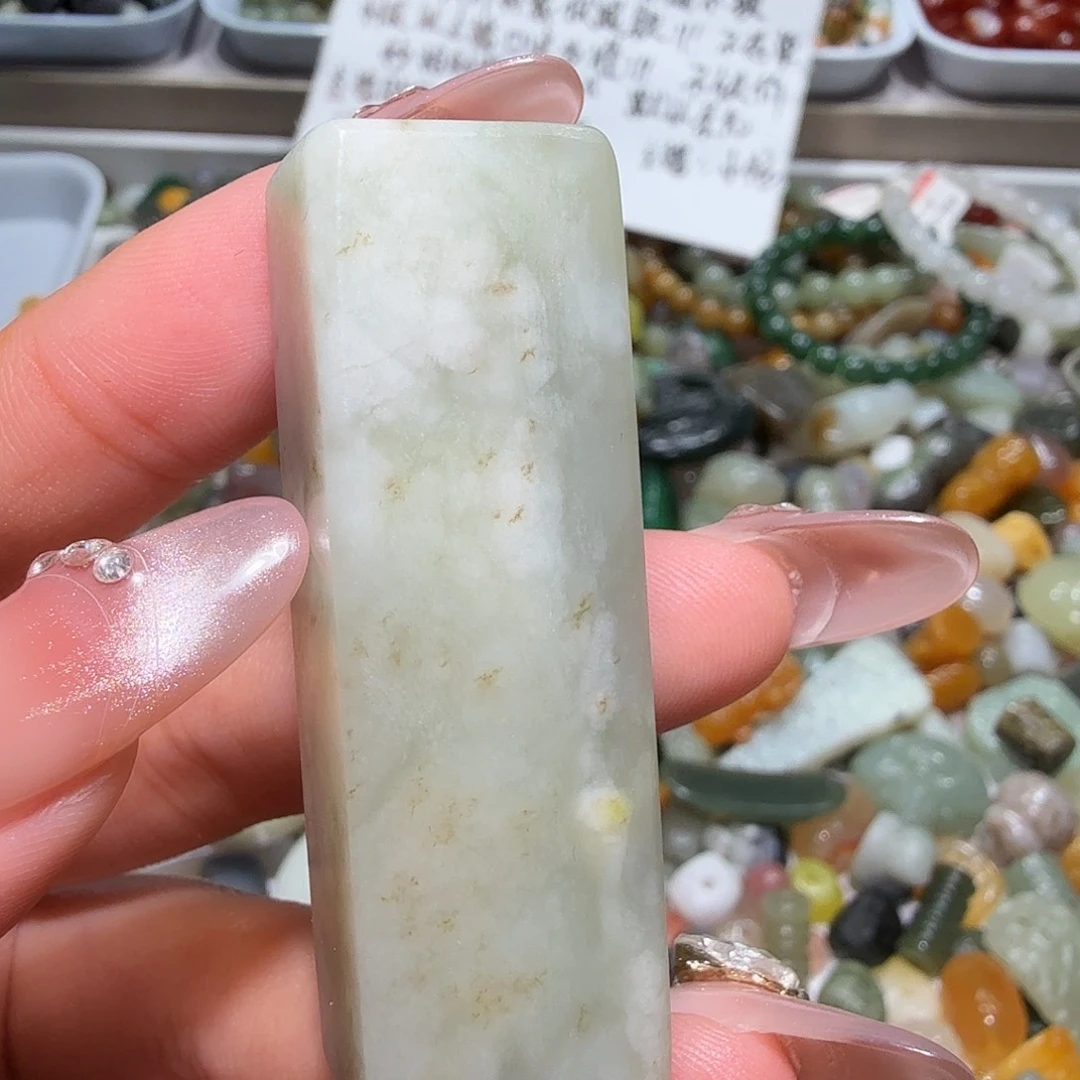 和田玉未镶嵌珠宝奇石