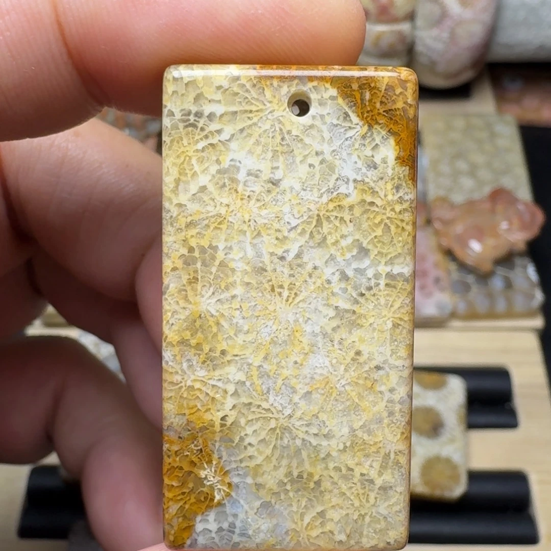 硅化玉未镶嵌纯天然色有机玉石保真色