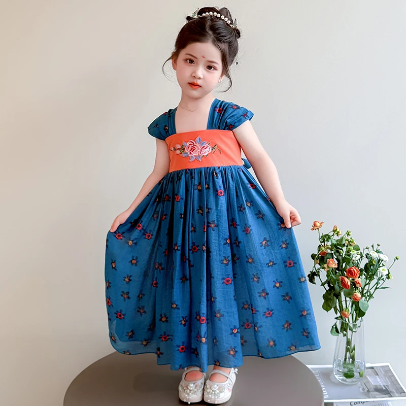 女童汉服连衣裙中式2025新款夏季儿童唐风刺绣宝宝碎花六一表演裙