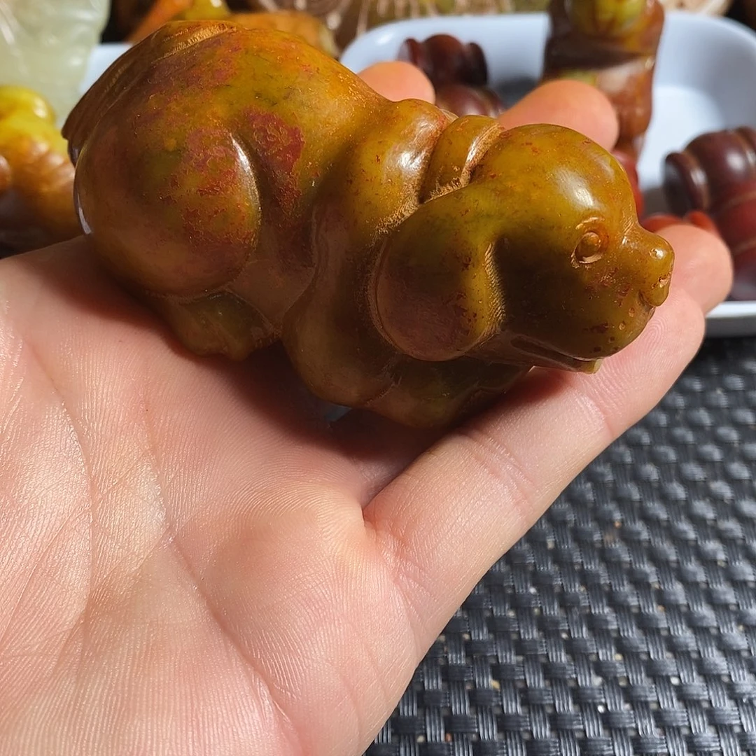 岫玉未镶嵌珠宝奇石