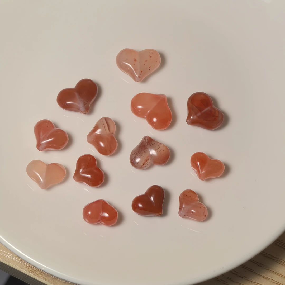 南红玛瑙爱心屁桃通孔雕件多样性发一