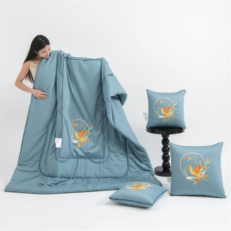 纯棉车载多功能抱枕被子两用四季汽车用折叠靠枕午休二合一夏凉被