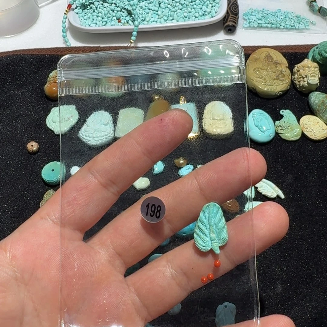 未镶嵌南红玛瑙珠宝奇石