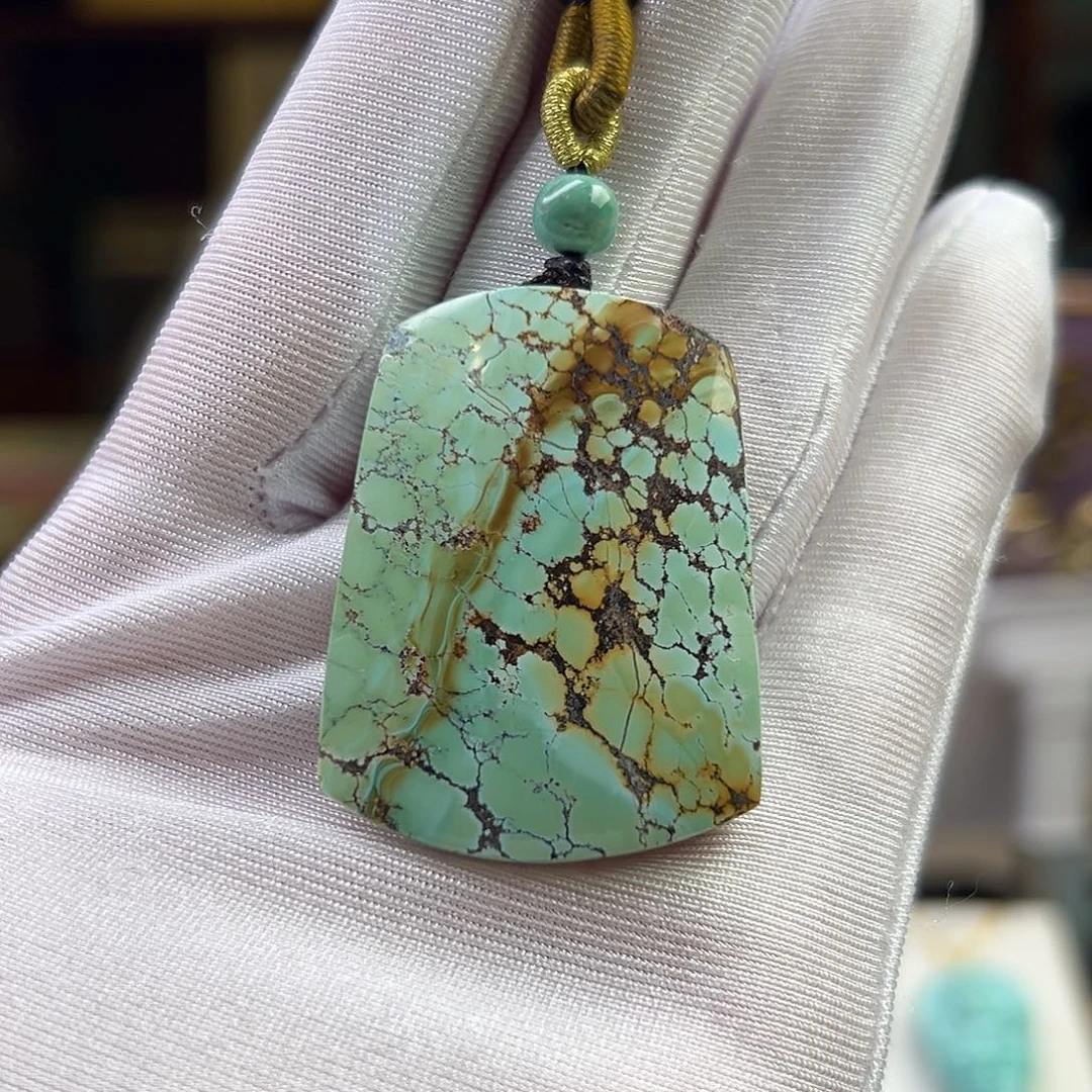 Y***n绿松石未镶嵌珠宝奇石