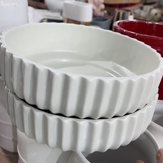 多肉绿植陶瓷花盆9.9包邮，有孔