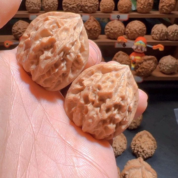 文玩核桃吊坠双十一活动  野核