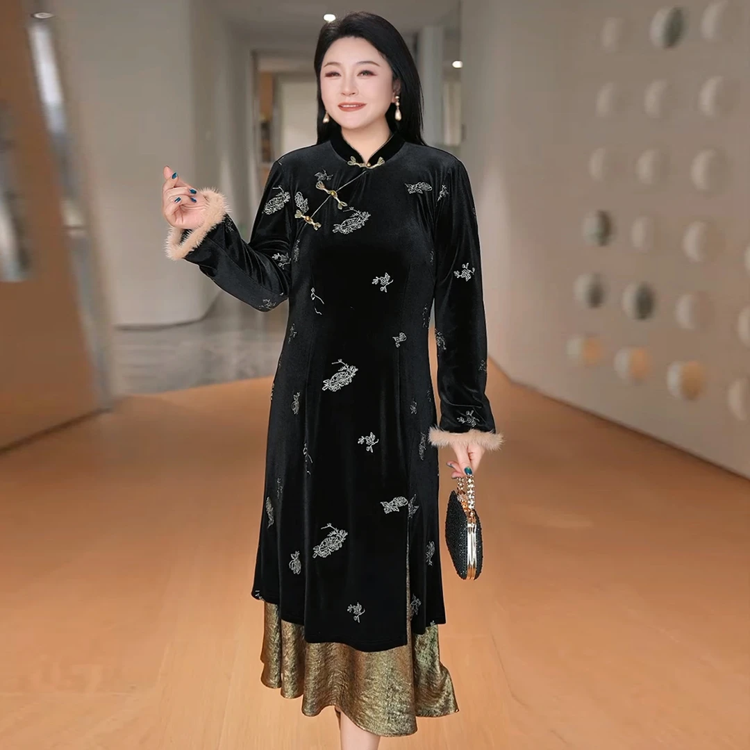 MsShe大码女装冬新中式仿水貂毛袖口亮丝刺绣丝绒旗袍J~B2510051