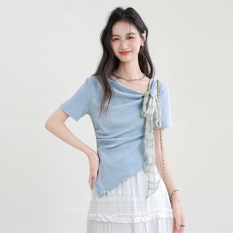 浅蓝色格纹丝带绑蝴蝶结斜肩短袖T恤女2025春季新款不规则上衣潮