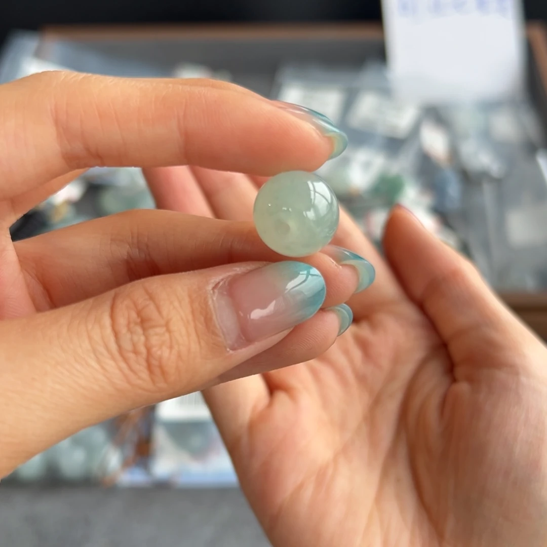 翡翠未镶嵌颈饰109号买断